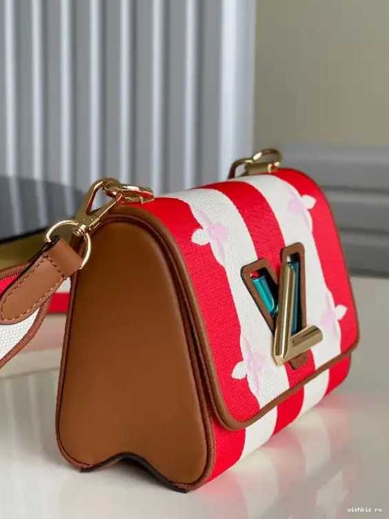 WIS PM TWIST LOUIS VUITTON 0610
